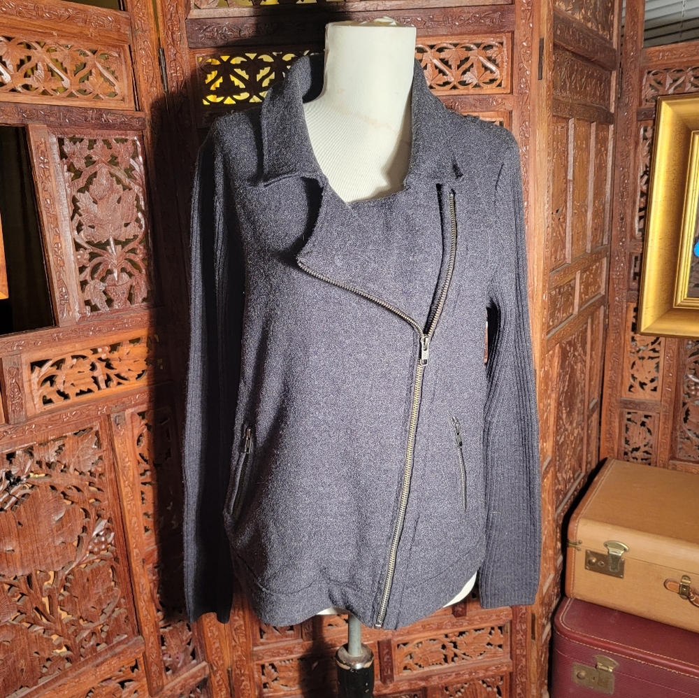 The Savile Row Co. London Charcoal Grey 100% Wool Asymmetrical Zip Sweater, Med